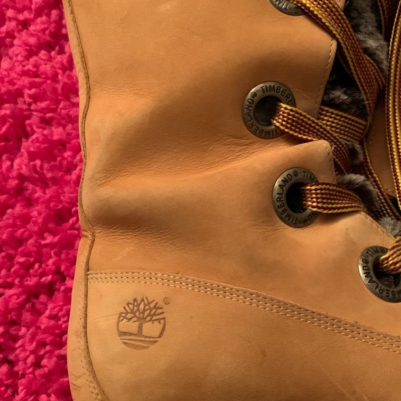 Women’s Timberland Boots - Picture 2 of 7